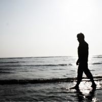 h280730_ダイエット16普5日目01_sad-boy-walking-695007_1280